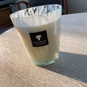 Baobab candle. CANDLE PEARLS WHITE
Orchid-Freesia-Musk